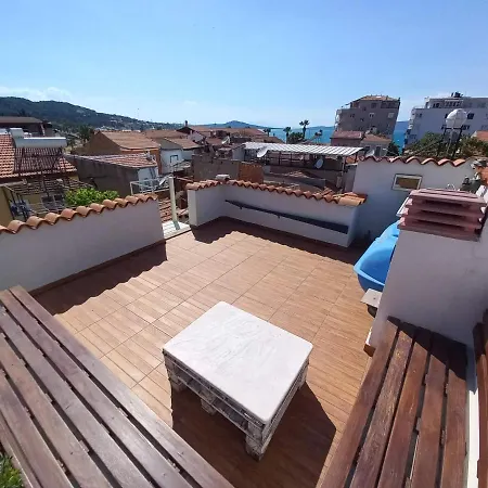 Tatil Evi Dalgaci Deniz Ayvalı